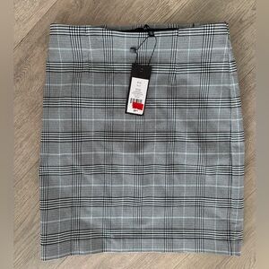 Dynamite- NEW Black and White Plaid Skirt